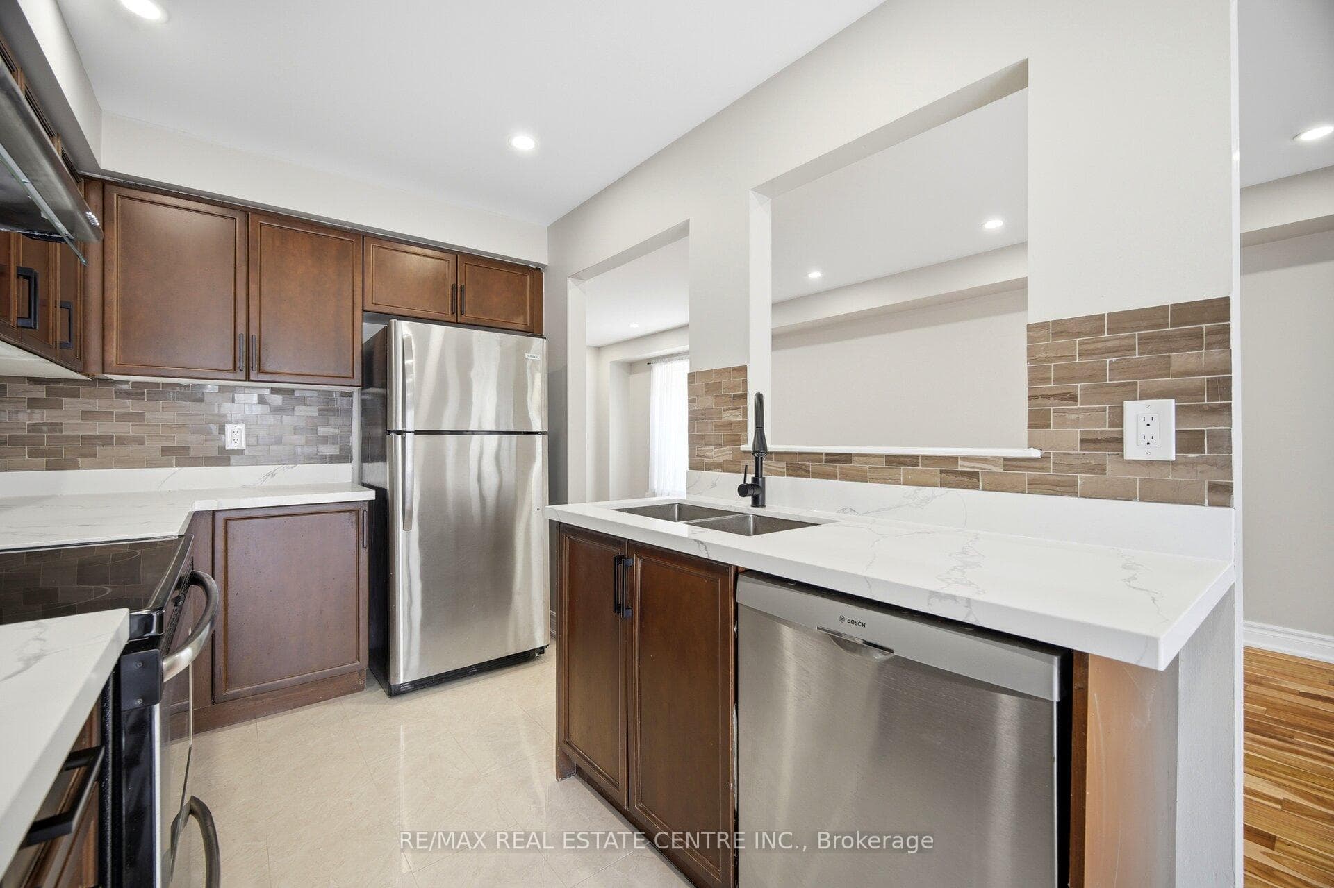 31 Spicebush Terrace photo 15