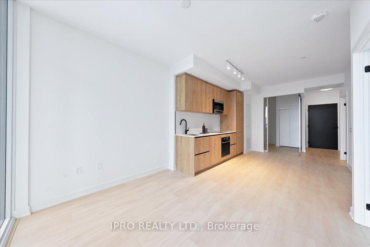 117 Broadway Avenue Unit 1907 photo 24