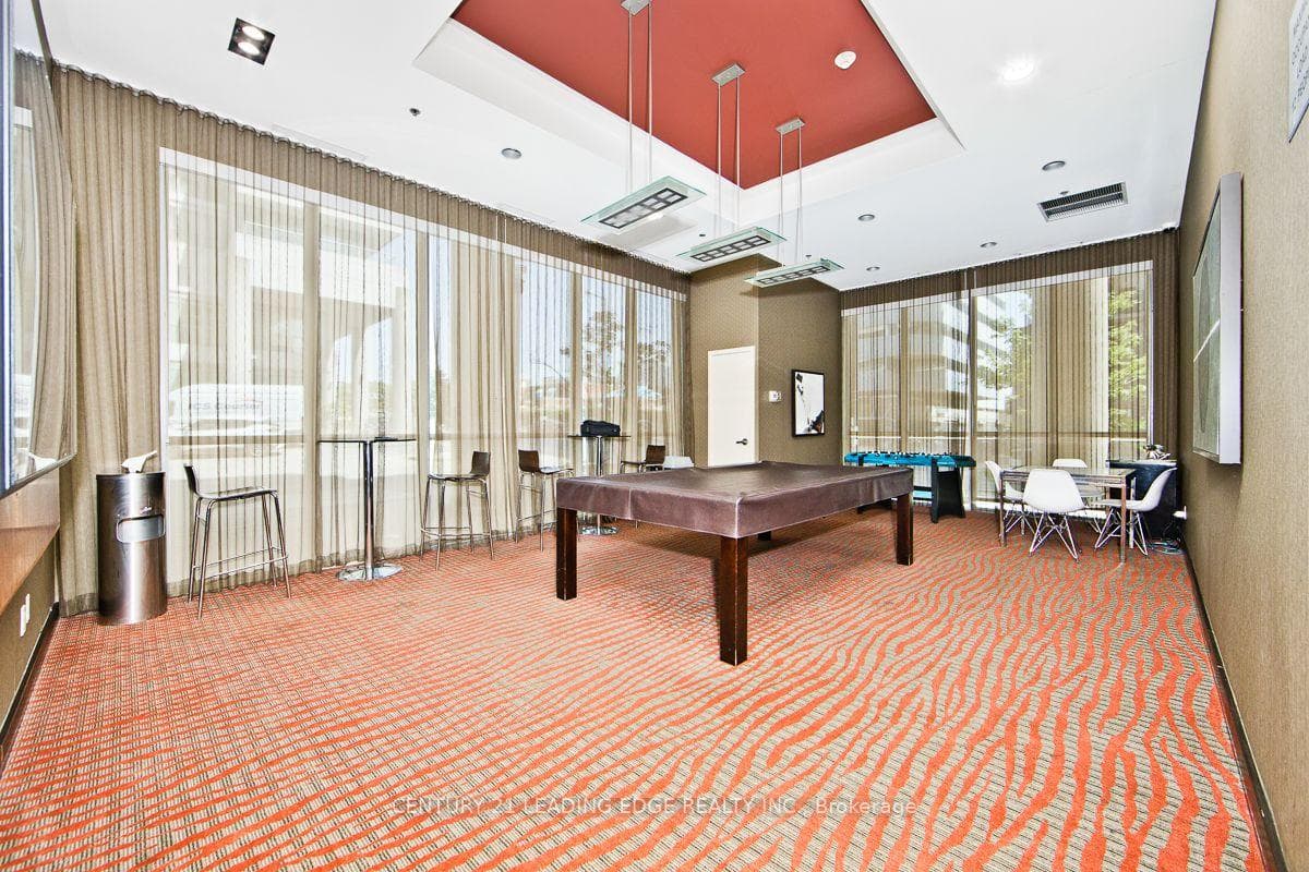 50 TOWN CENTRE Court Unit 411 photo 19