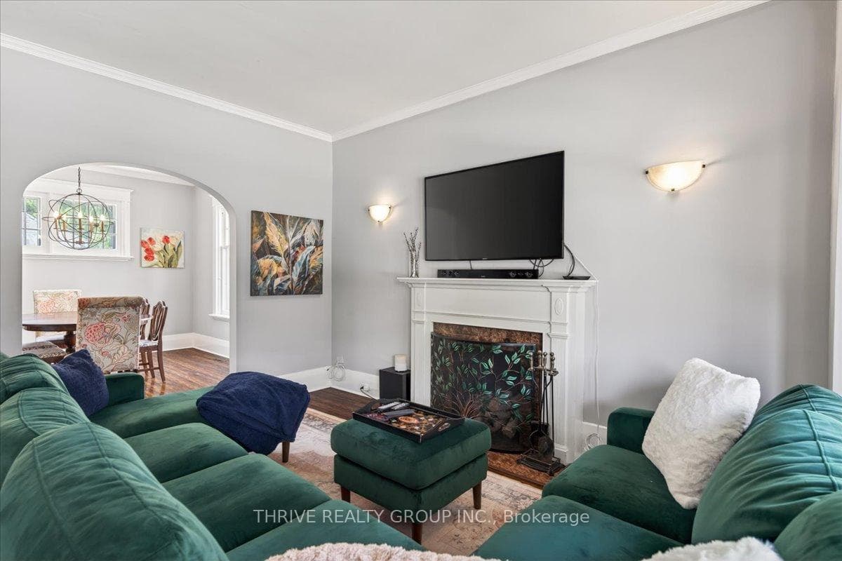 251 Ridout Street photo 9