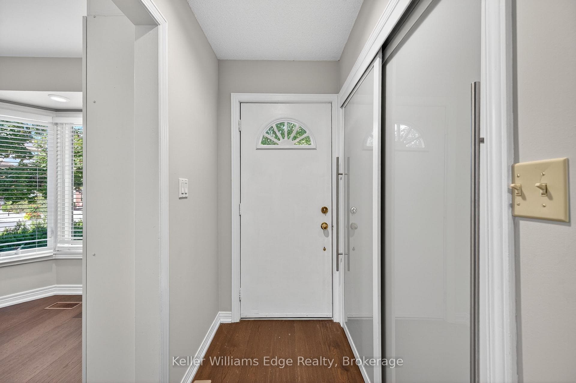 2410 Marine Drive photo 4