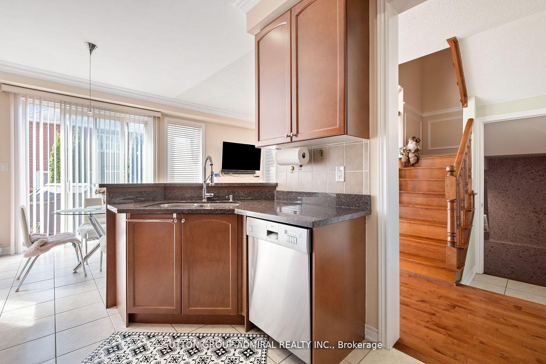 11 Thistle Avenue photo 21