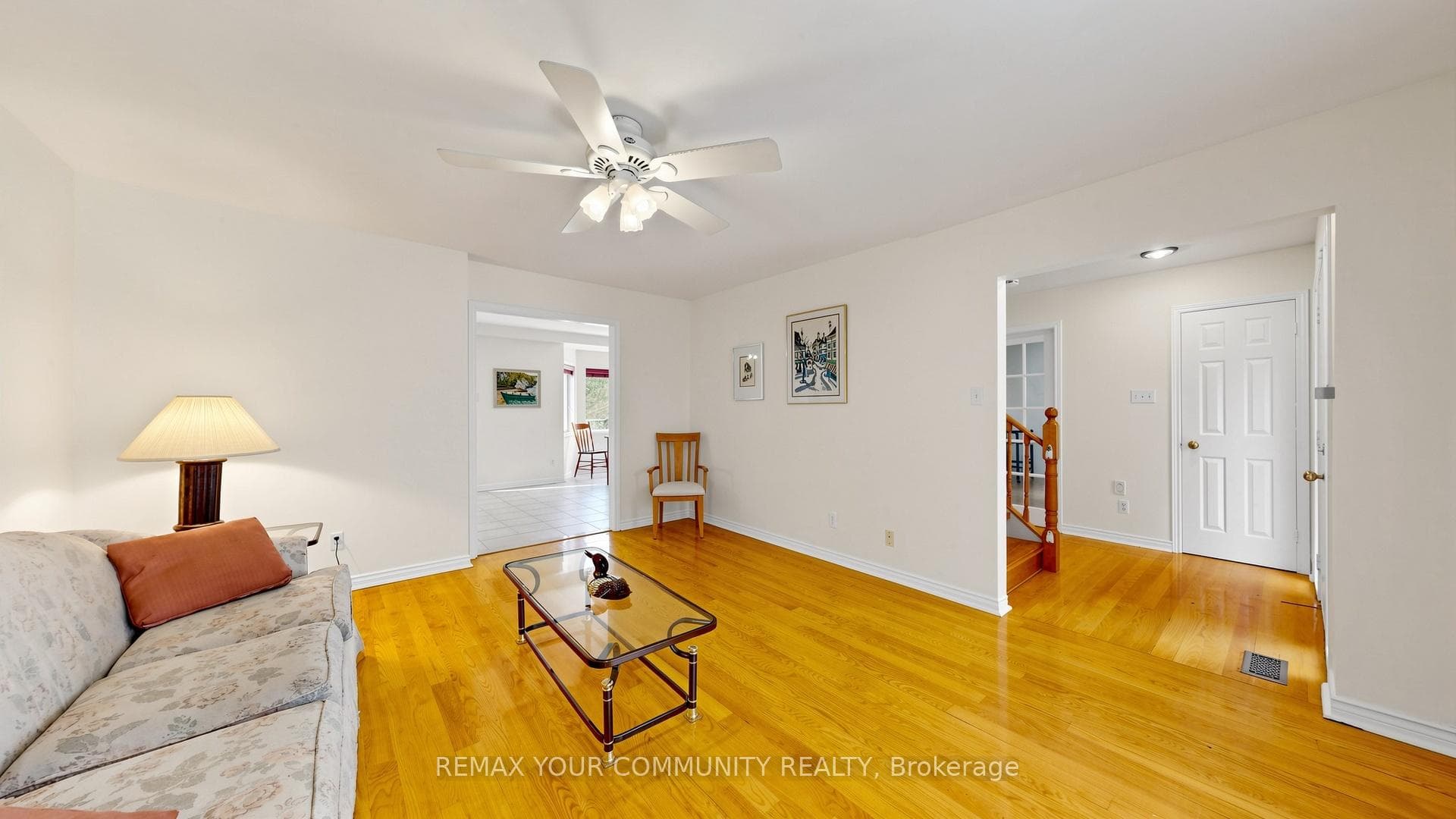 50 Riverglen Drive photo 5