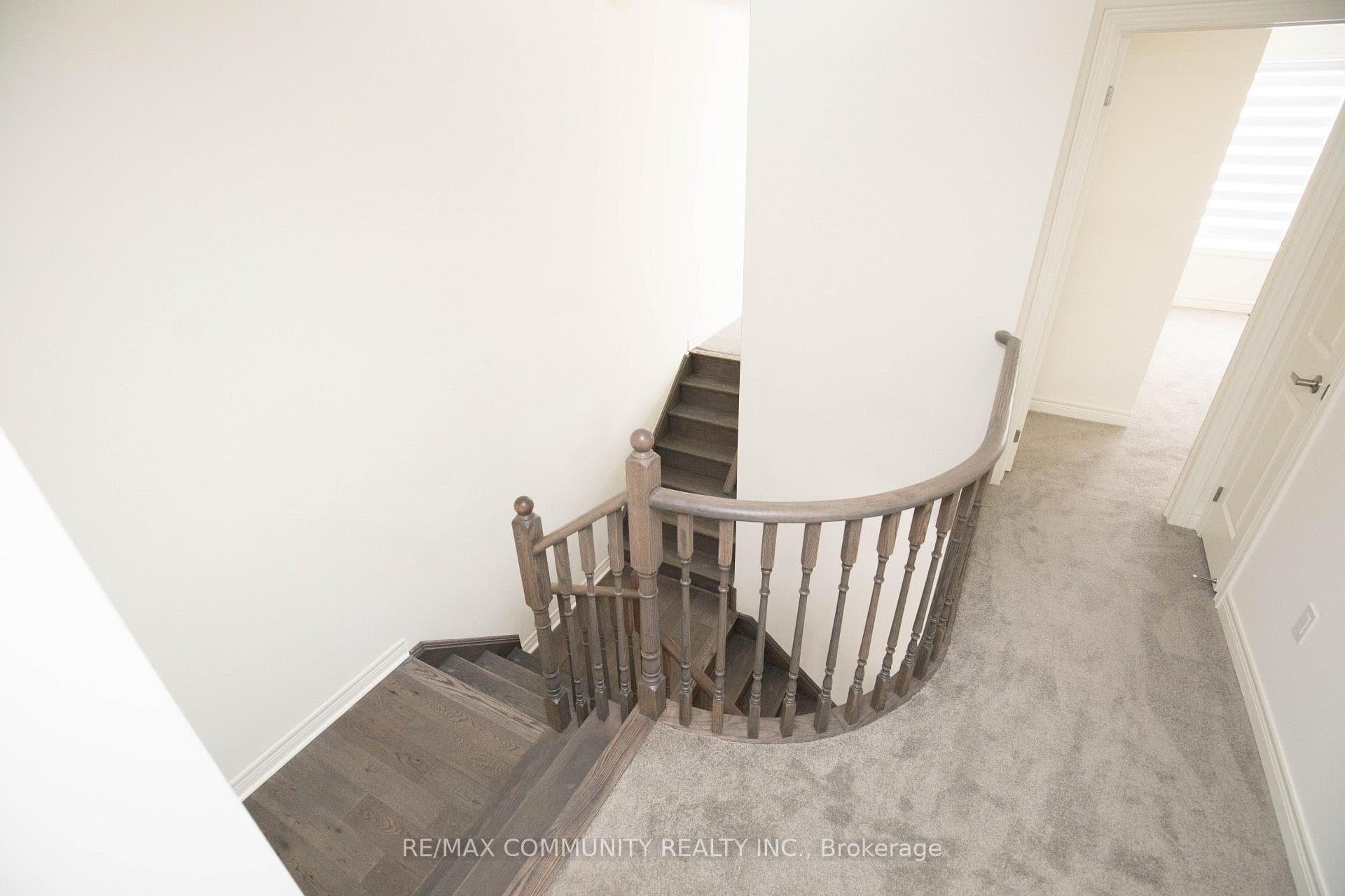 1197 Kettering Drive photo 13