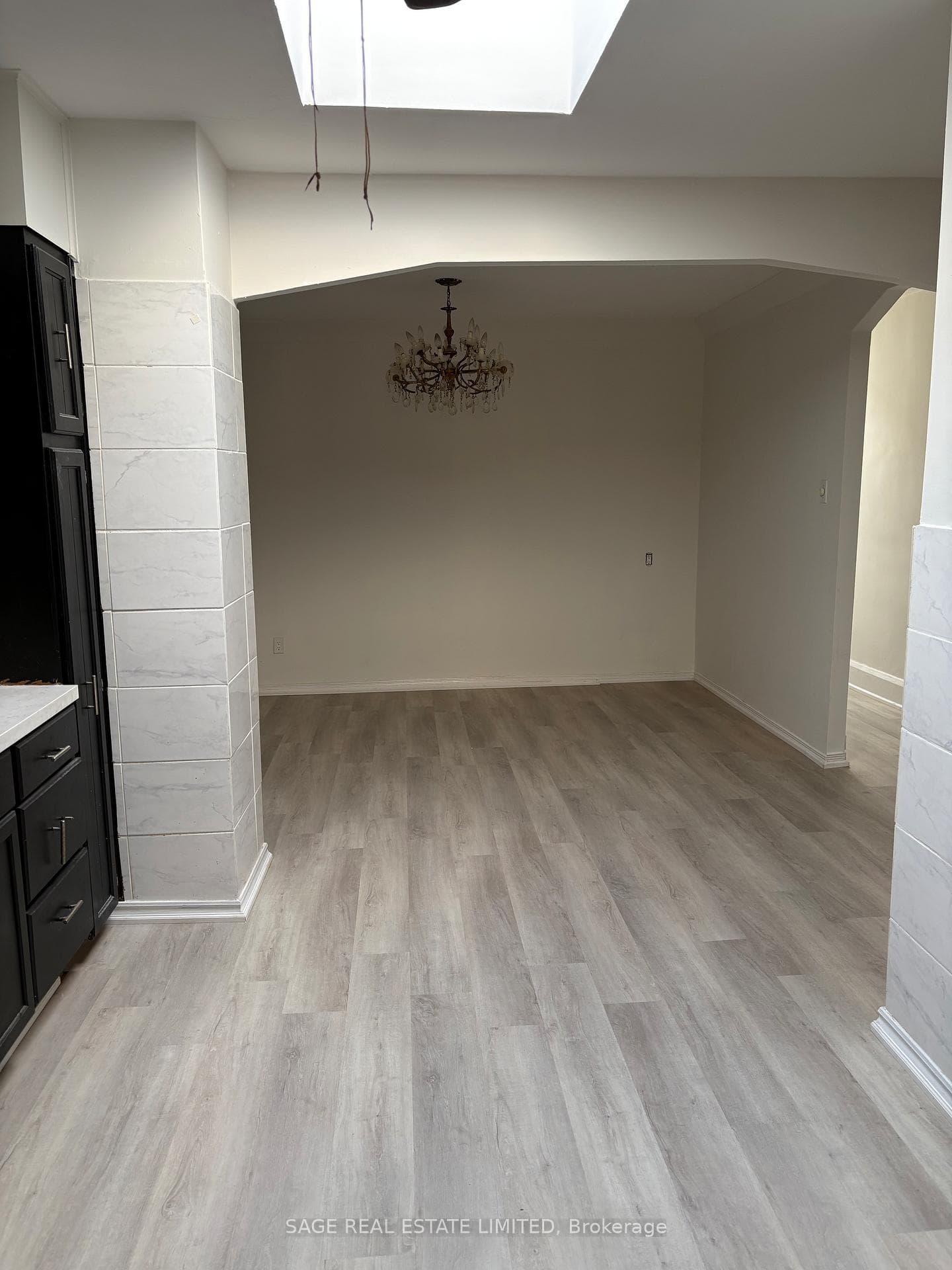397A Vaughan Road Unit 2nd photo 6
