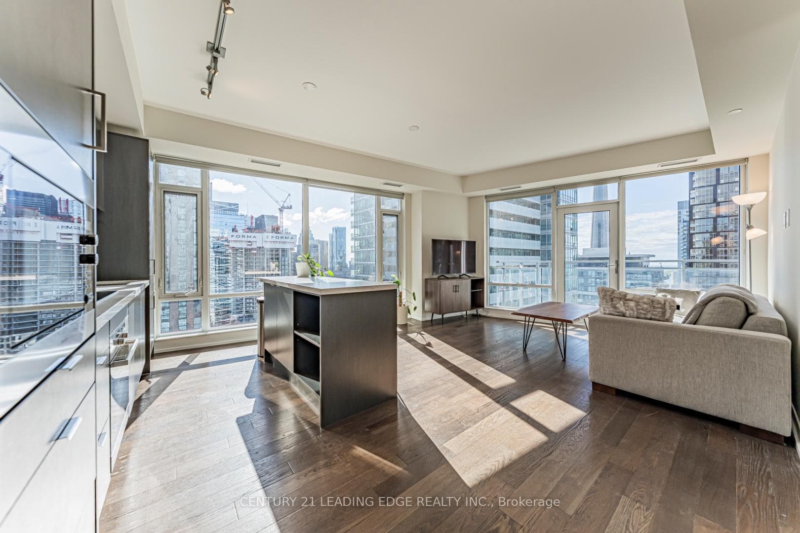 21 Widmer Street Unit 3309 photo 13