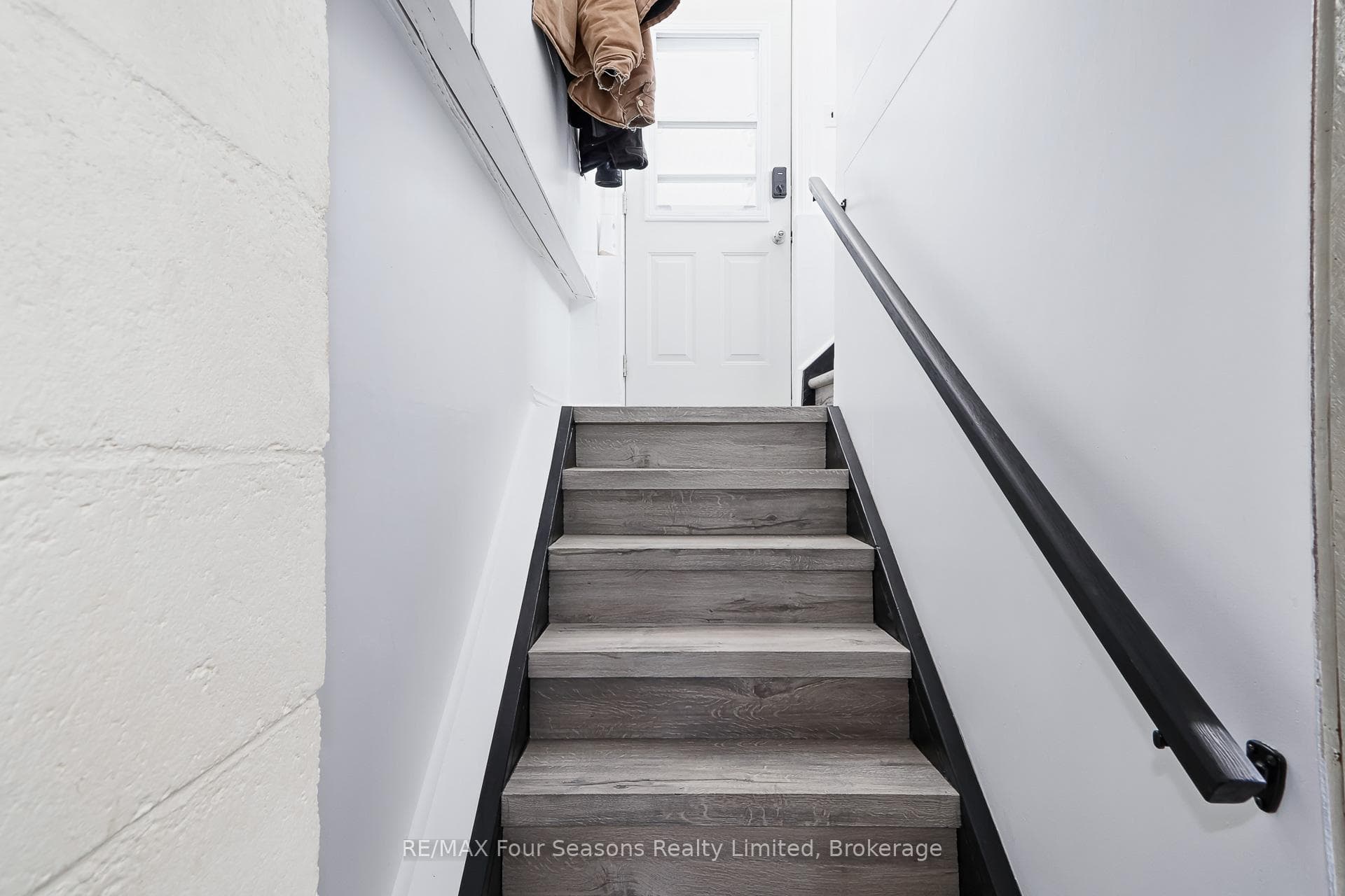 222 Charles Street photo 27