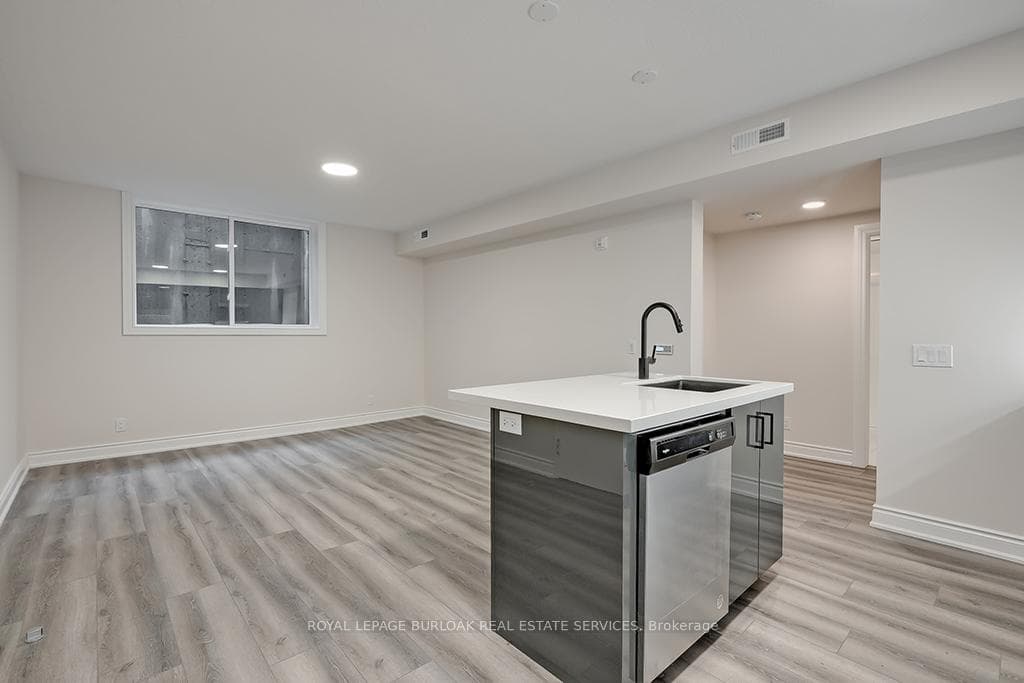 259 King Street Unit 0C photo 6