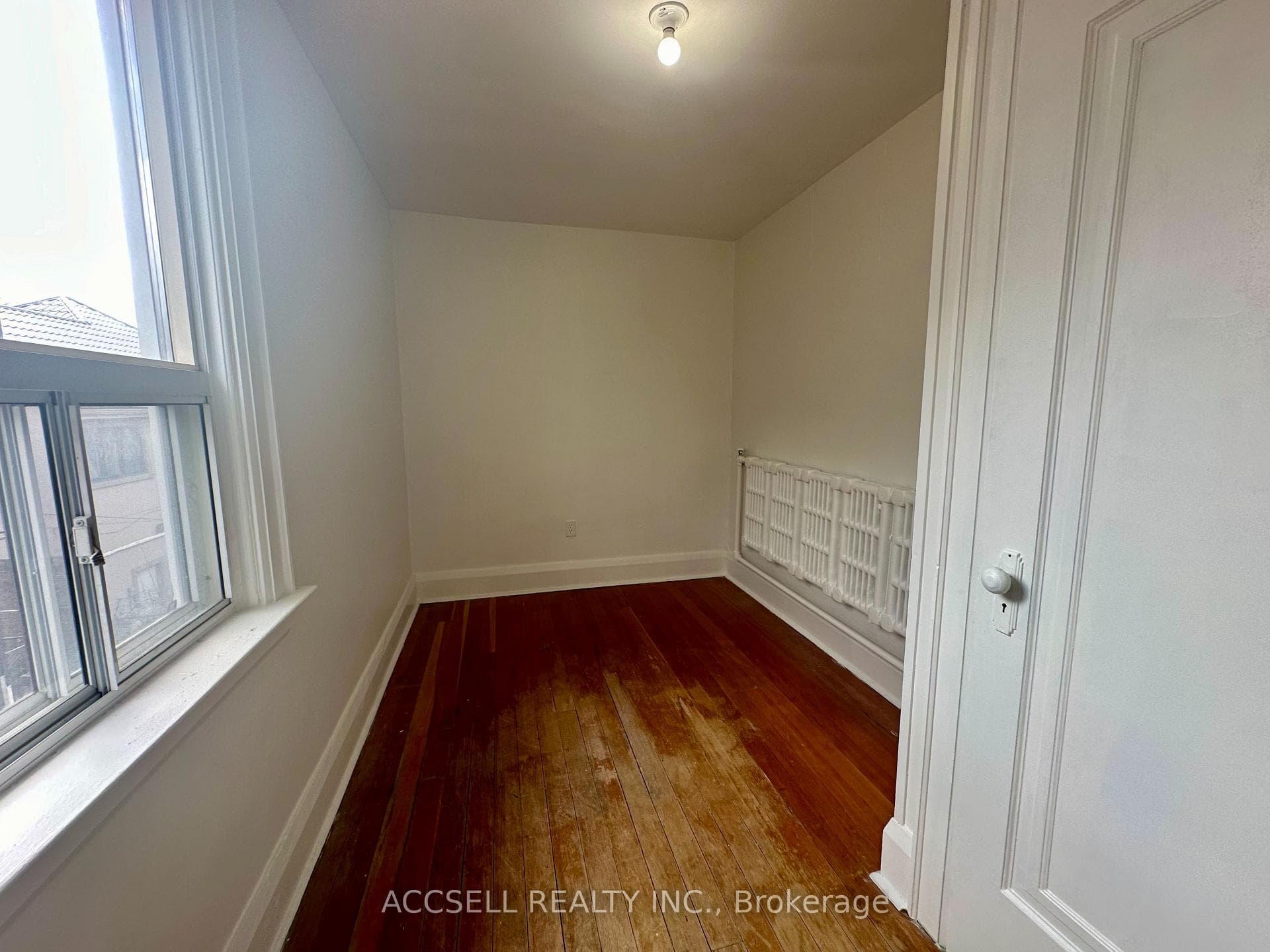272 Roncesvalles Avenue photo 22