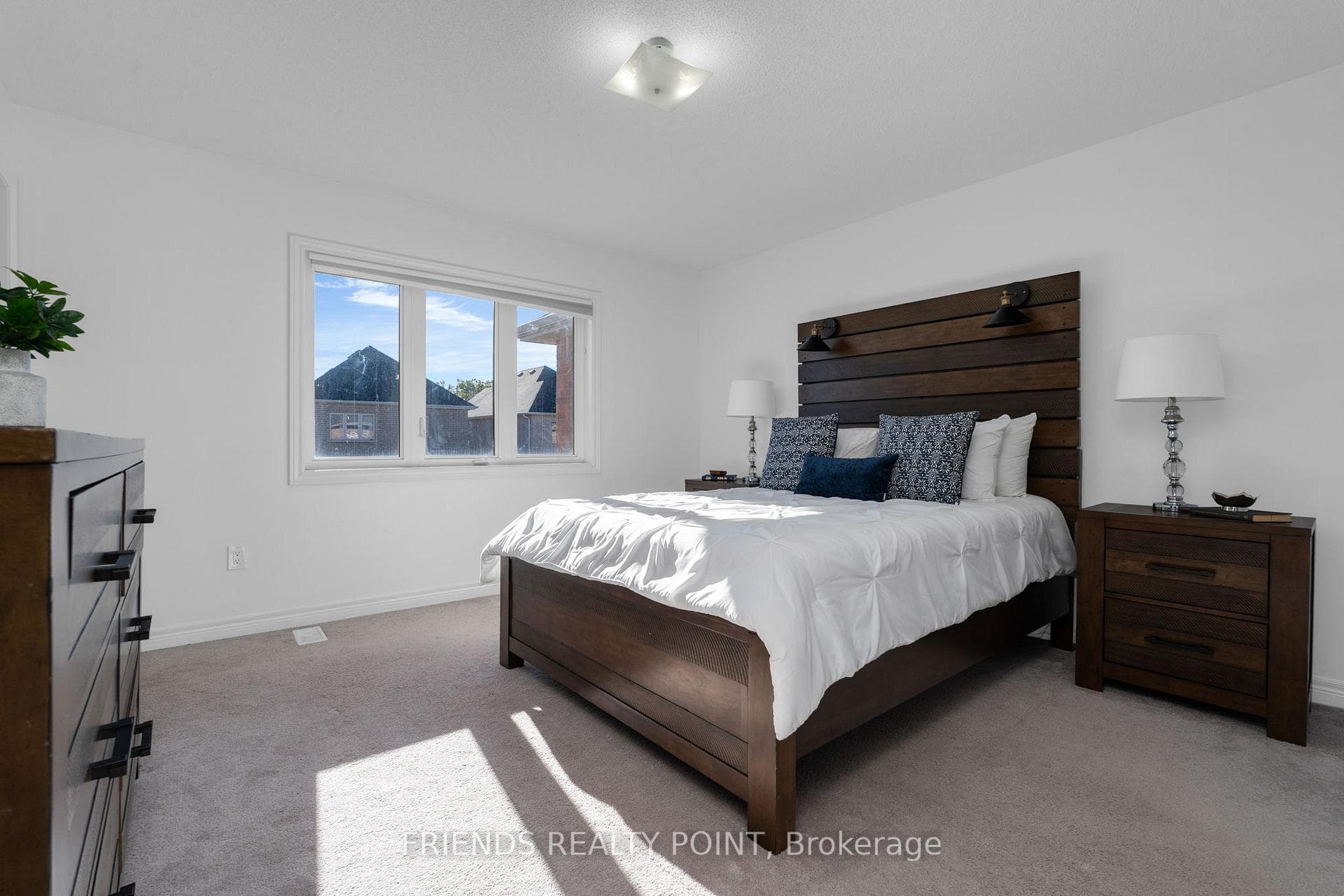 57 Forsyth Crescent photo 15
