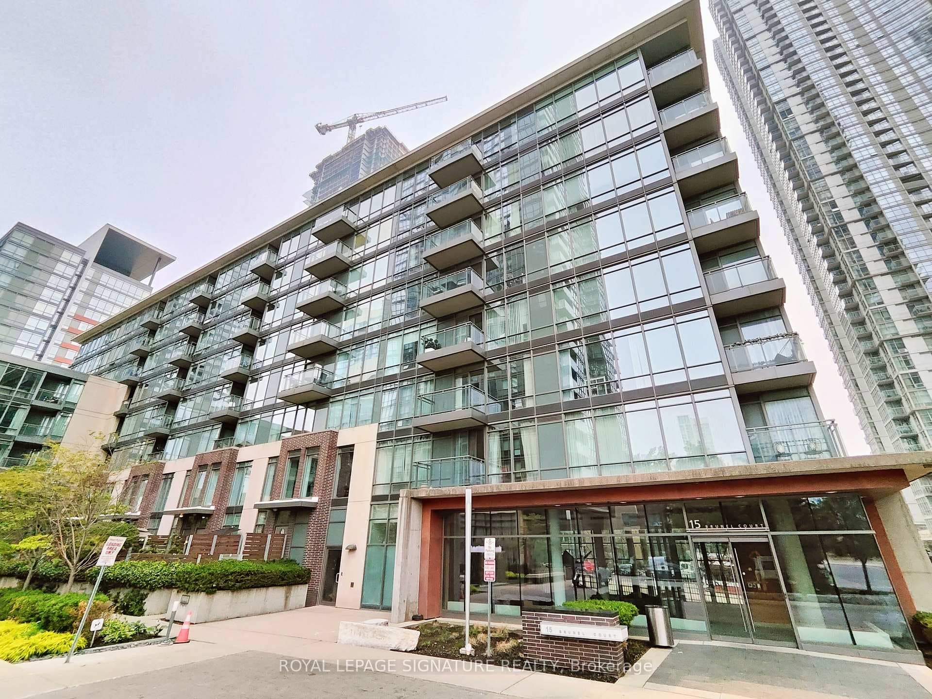 15 Brunel Court Unit 611 photo 1