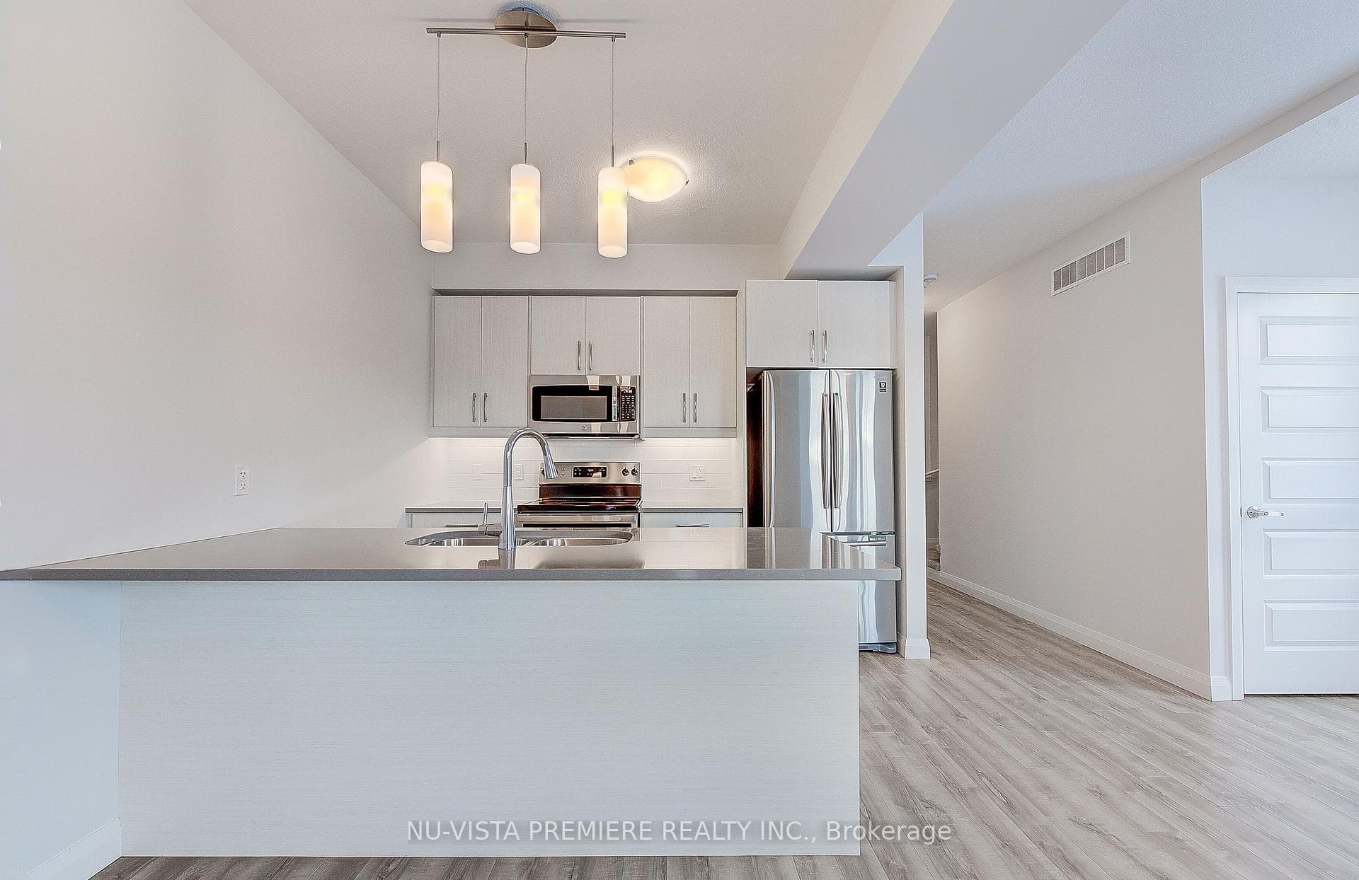 86 Canvas Way photo 14