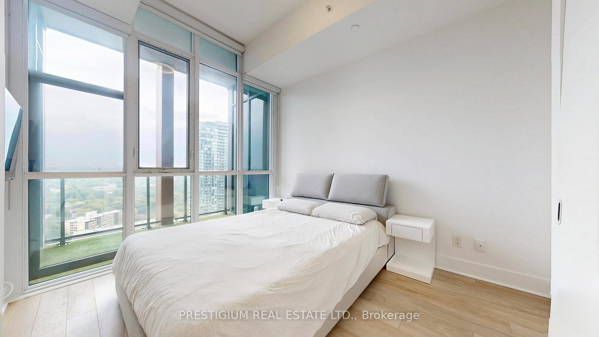 32 Davenport Road Unit 2405 photo 17