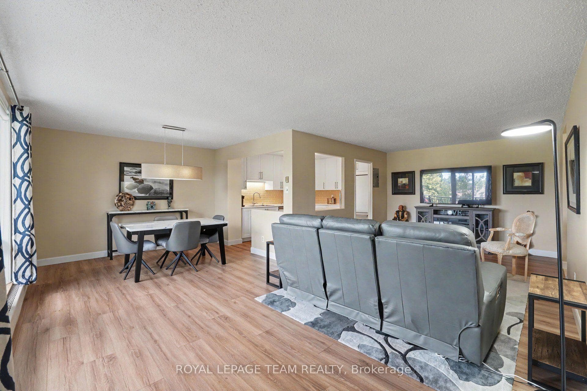 1485 Baseline Road Unit 302 photo 18