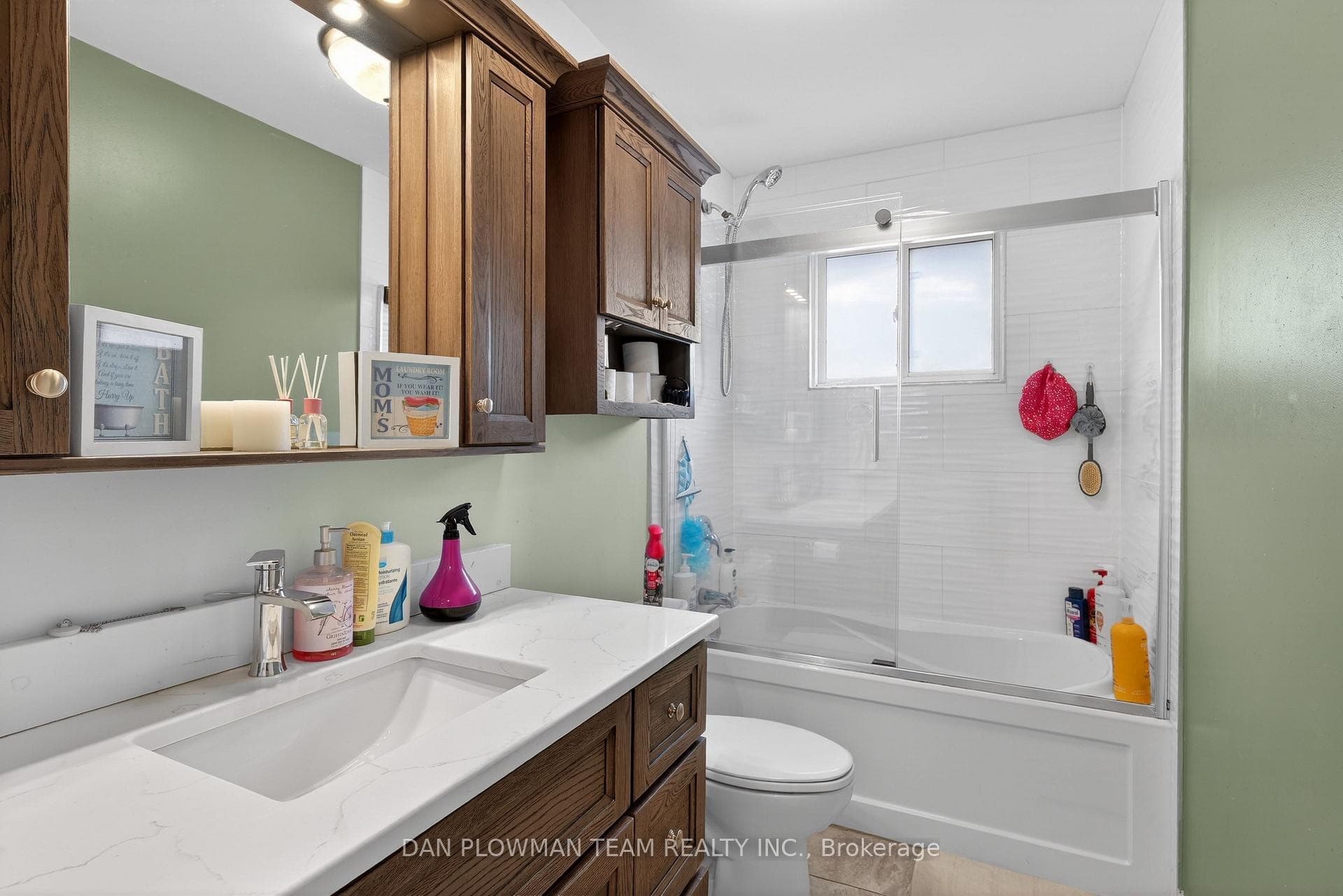 344 Kensington Crescent photo 23