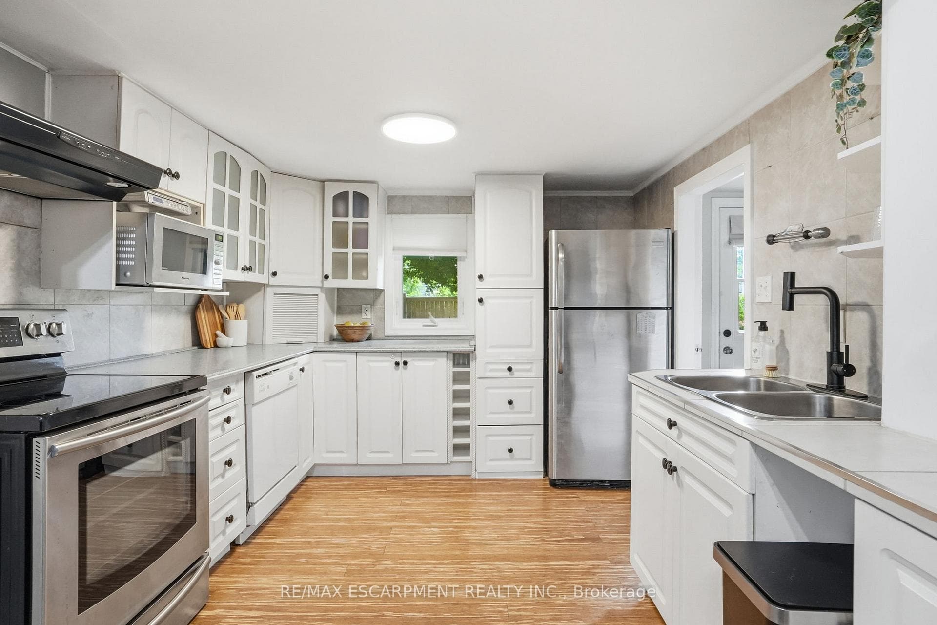 55 East 32nd Street photo 9