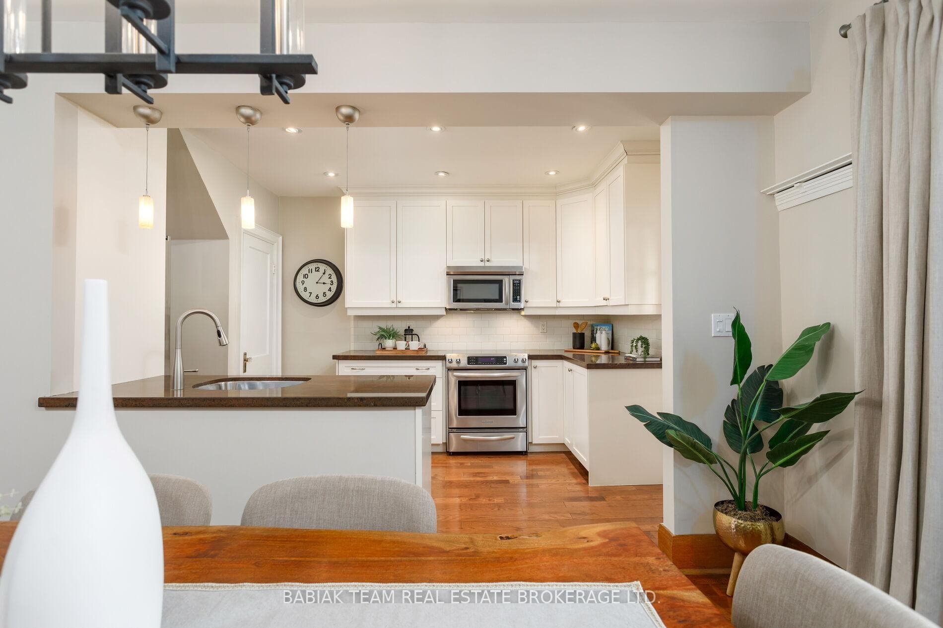 33 Humber Trail photo 14