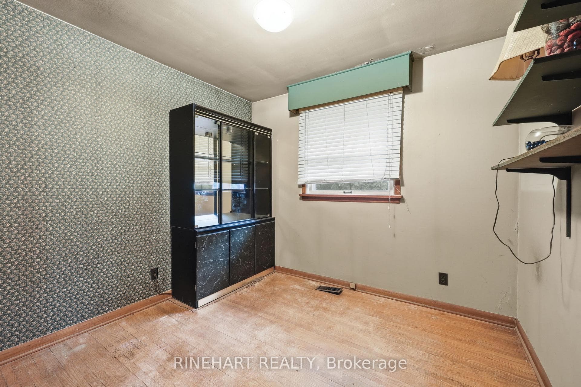 164 Bancroft Road photo 17