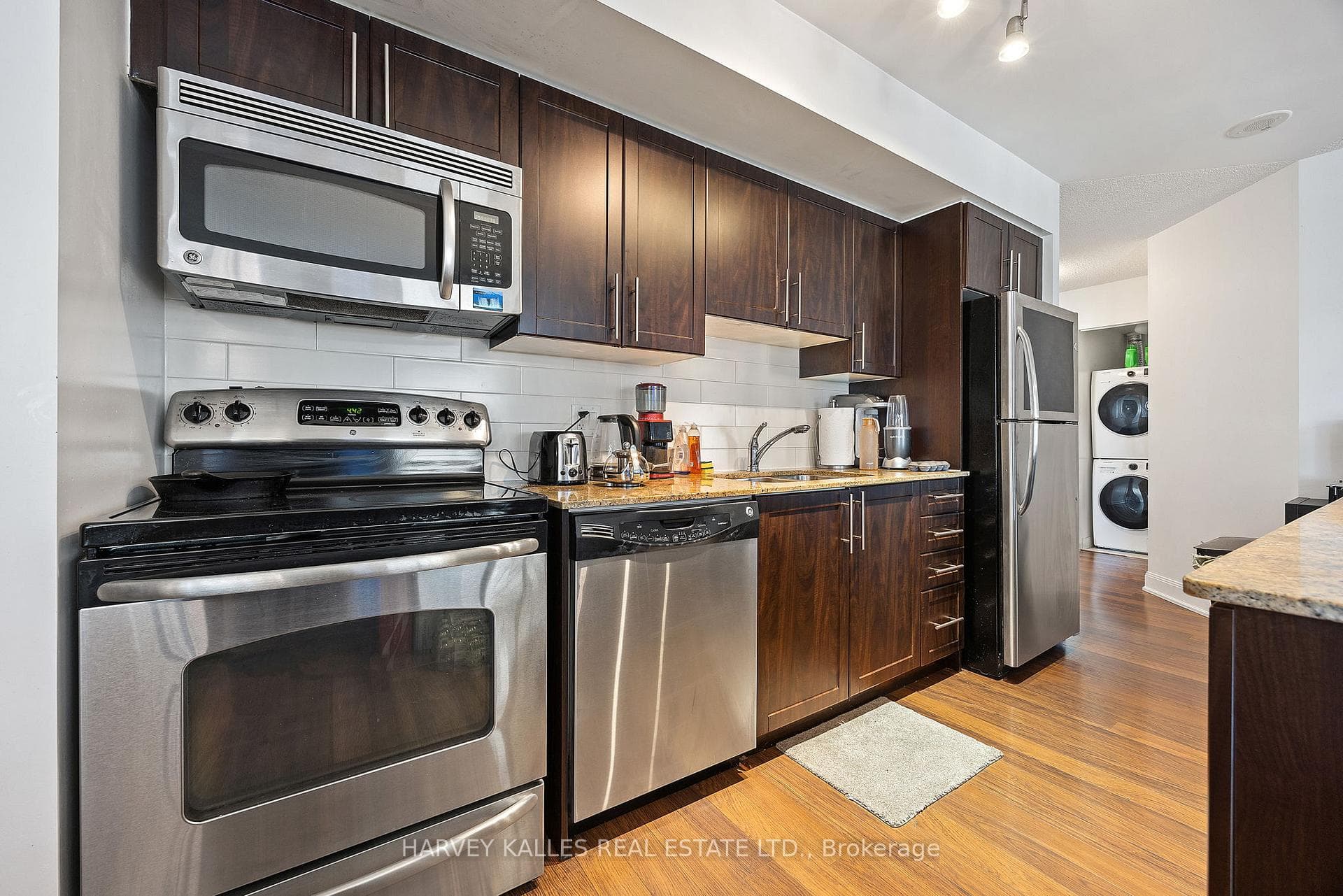 2191 Yonge Street Unit 3111 photo 17