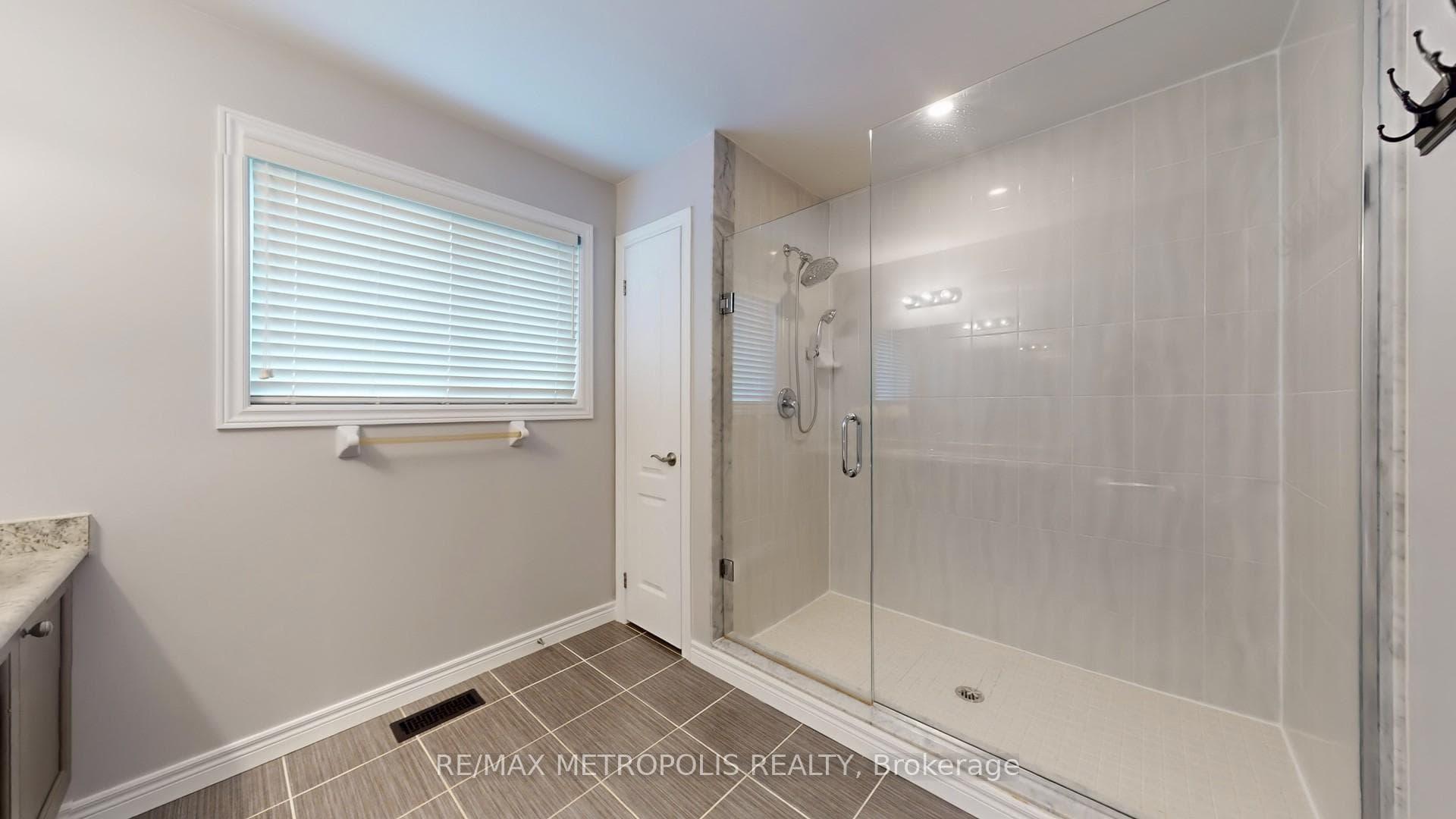 192 Avondale Drive photo 18