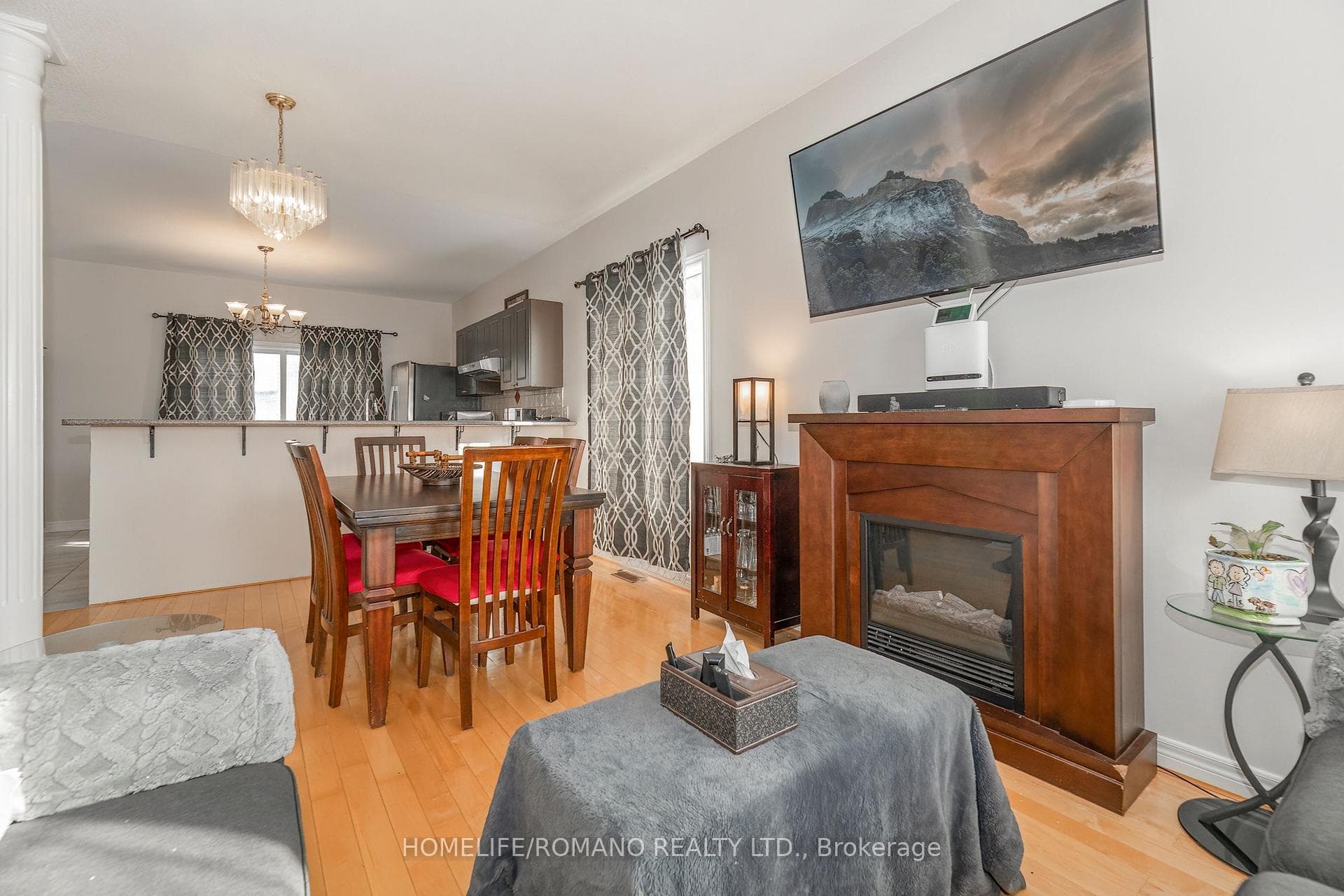 25 Bedell Crescent photo 15