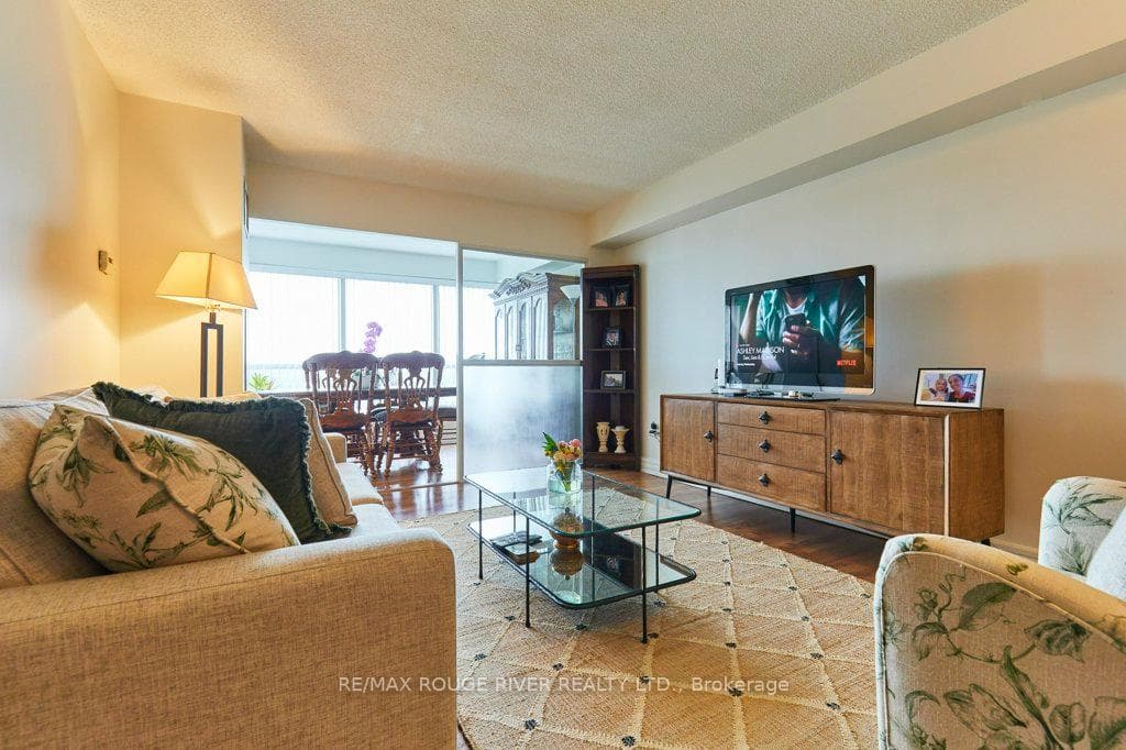 712 Rossland Road Unit 1111 photo 14