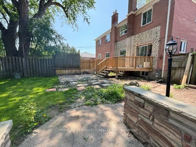 235 Axminster Drive photo 30