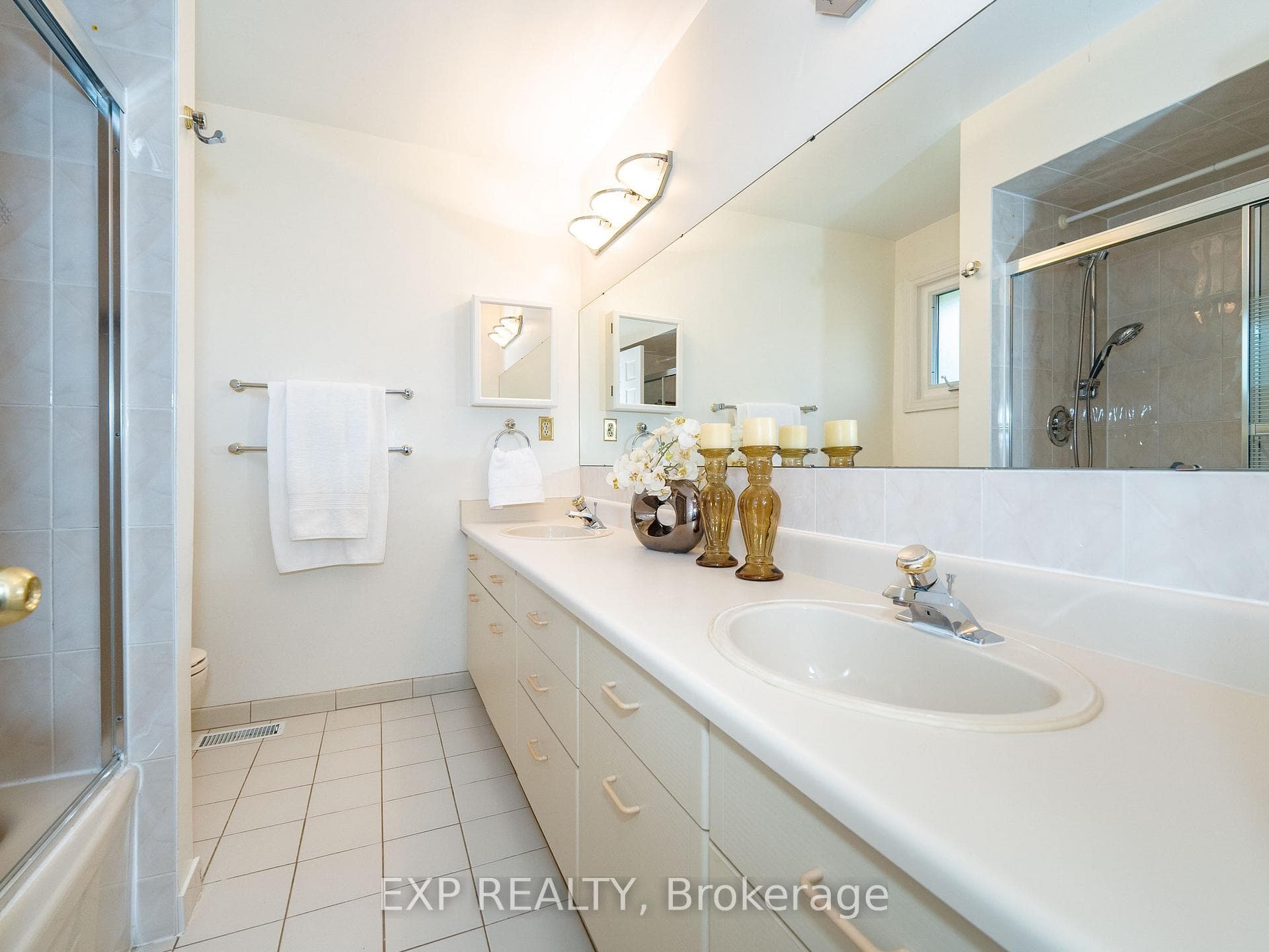18 Whitman Street photo 42