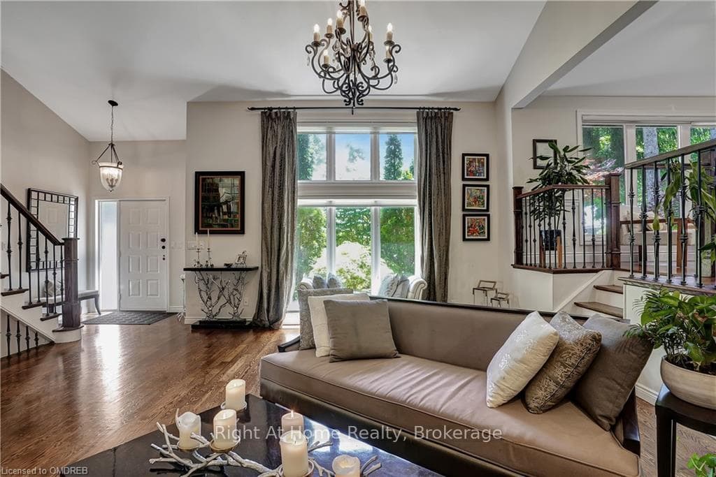 461 LAKESHORE Road photo 8