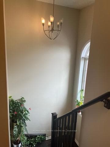102 Gleave Terrace photo 32