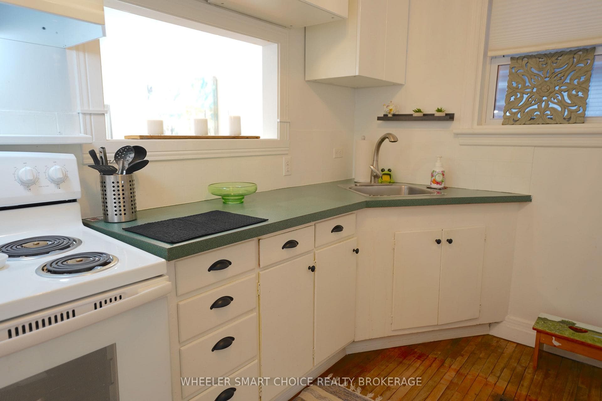 543 Fifth Street photo 8