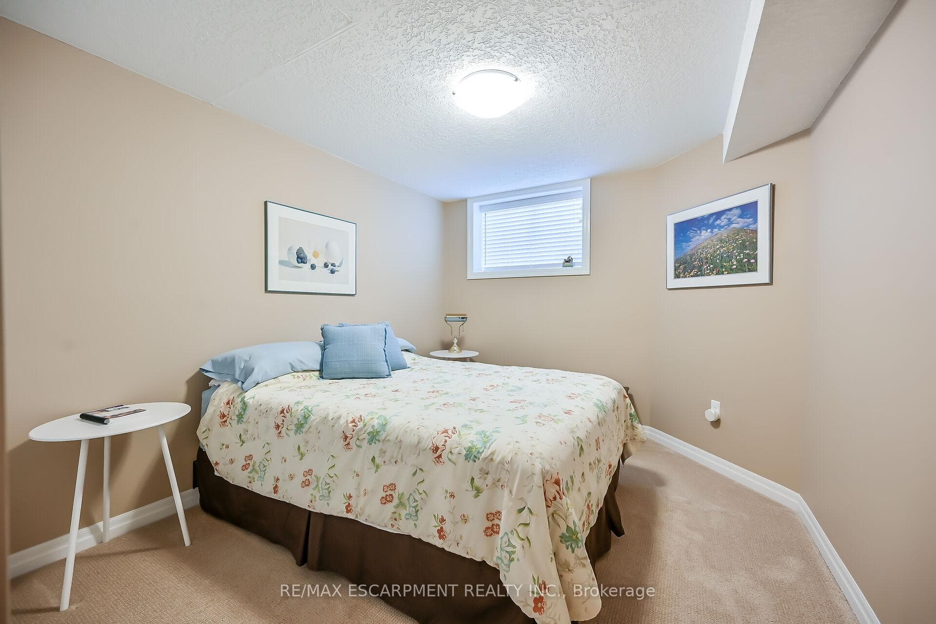 247 MUNNOCH Boulevard Unit 6 photo 27