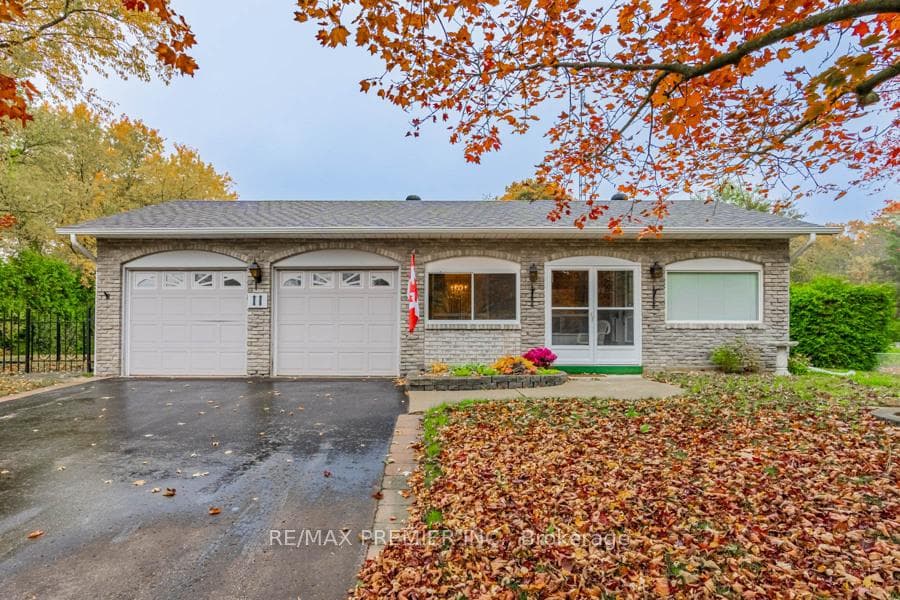 11 Pineridge Drive photo 1