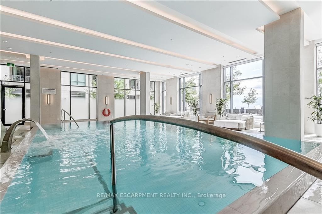 2060 Lakeshore Road Unit 406 photo 44
