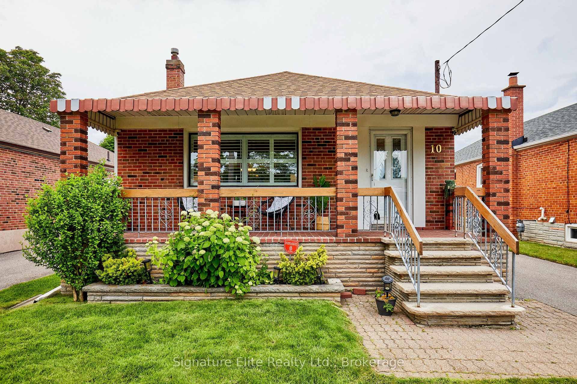 10 Bardwell Crescent photo 1