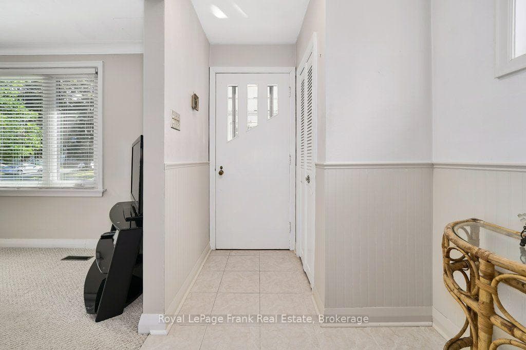 55 Leahann Drive photo 4