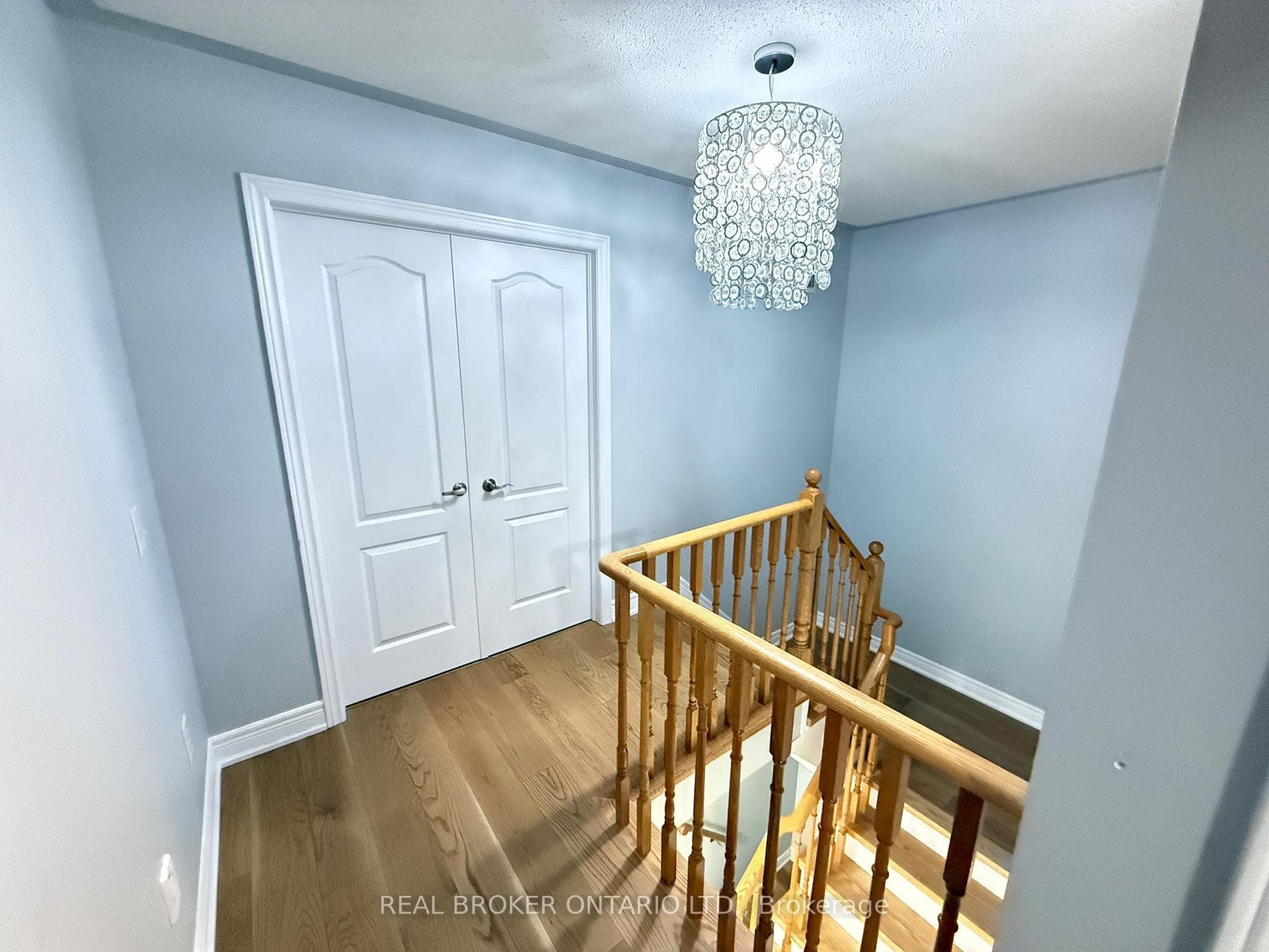 157 Bathgate Crescent photo 8