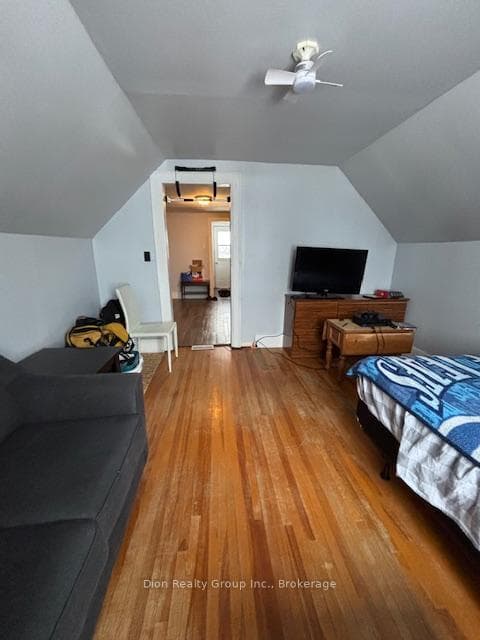 80 Woods Street photo 18