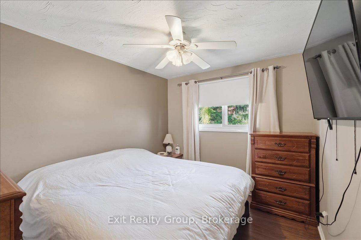 196 Elmwood Drive photo 16