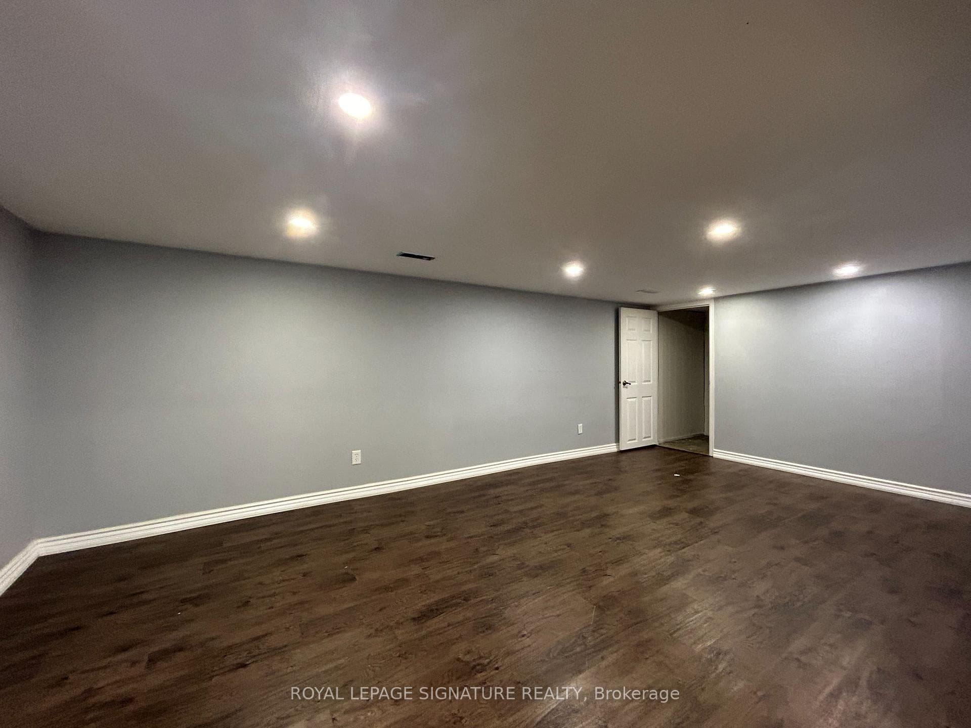 250 Kinmount Crescent Unit Lower photo 29