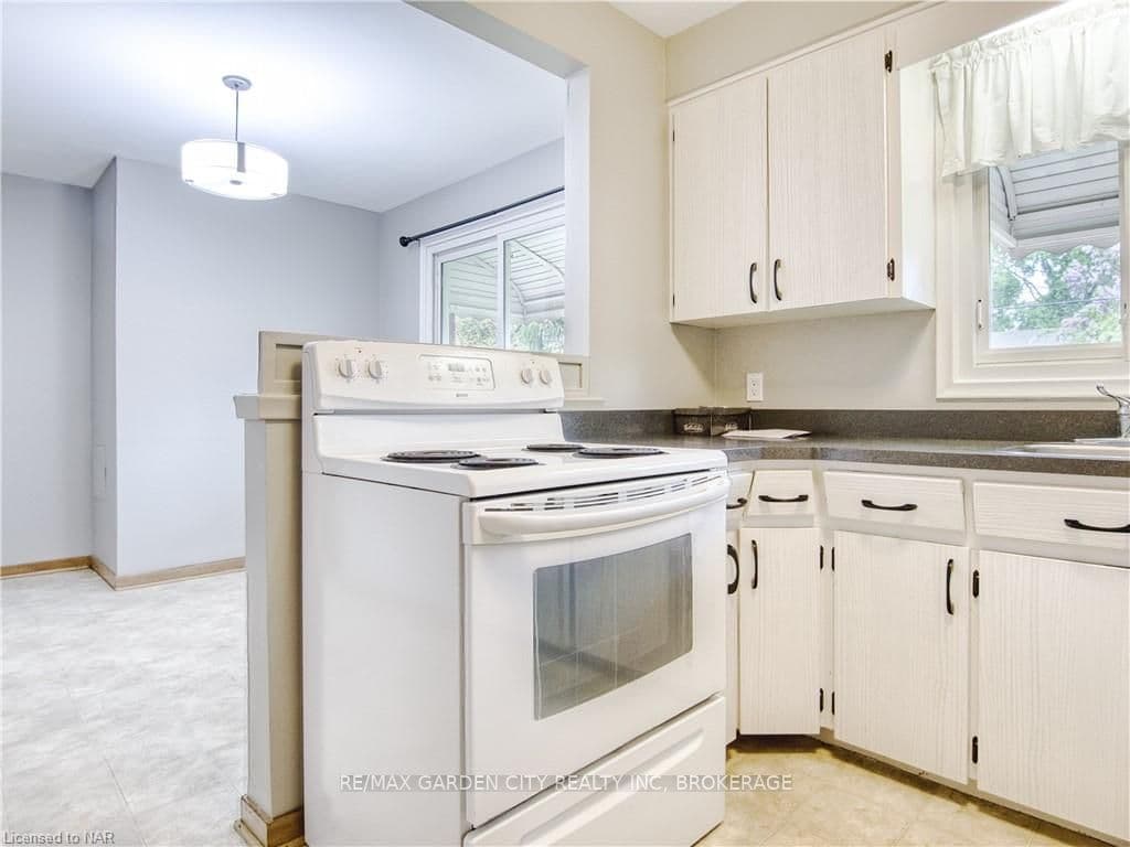 53 PARKWAY Street photo 13