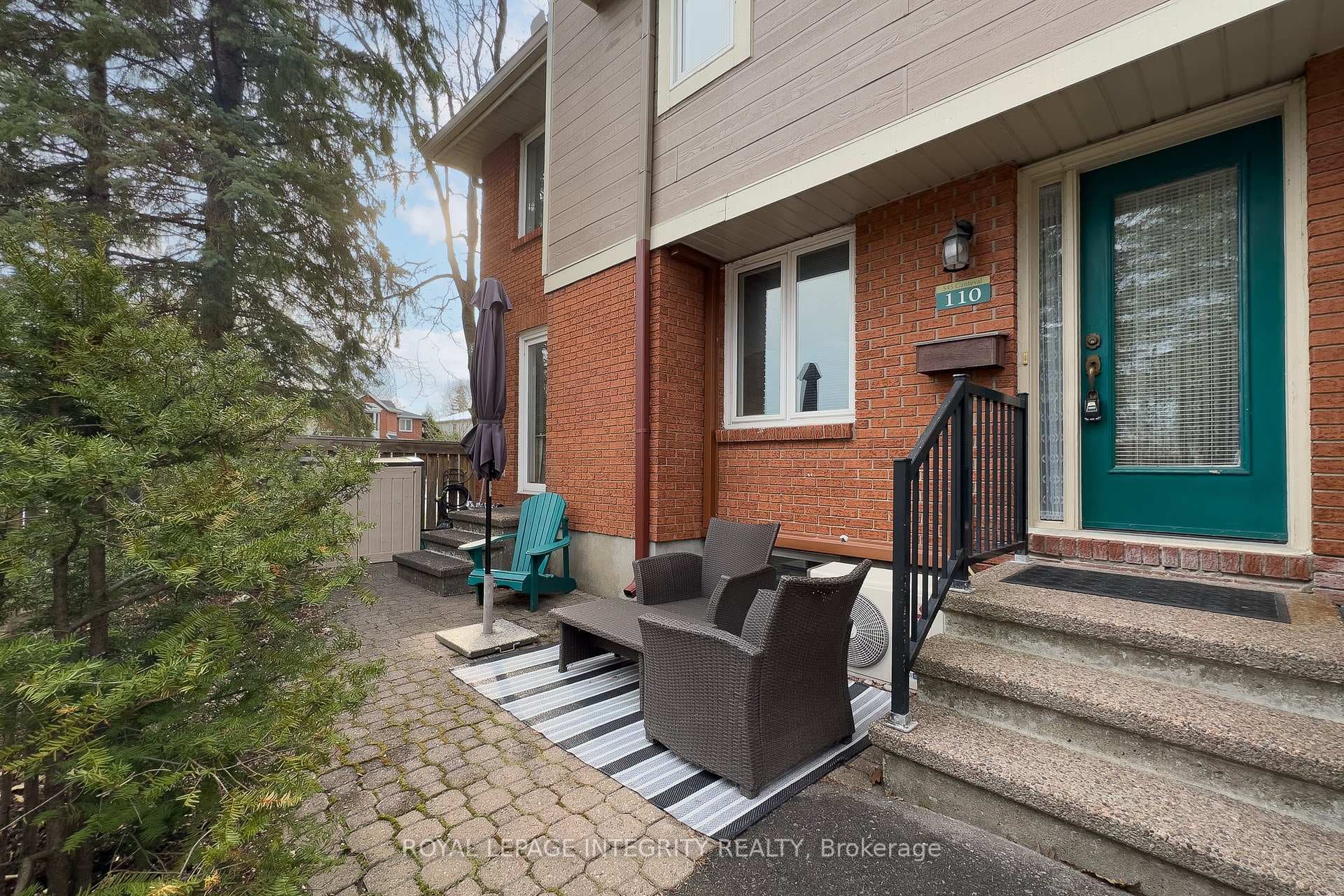 545 Canteval Terrace Unit 110 photo 2