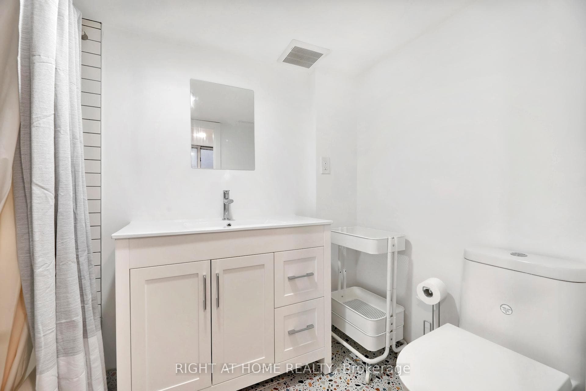 130 Armstrong Avenue photo 39