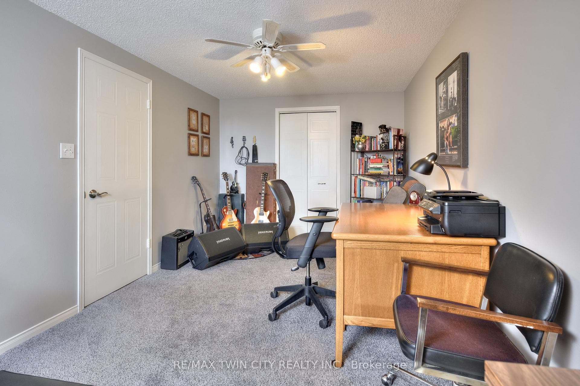 49 Hoddle Crescent photo 21