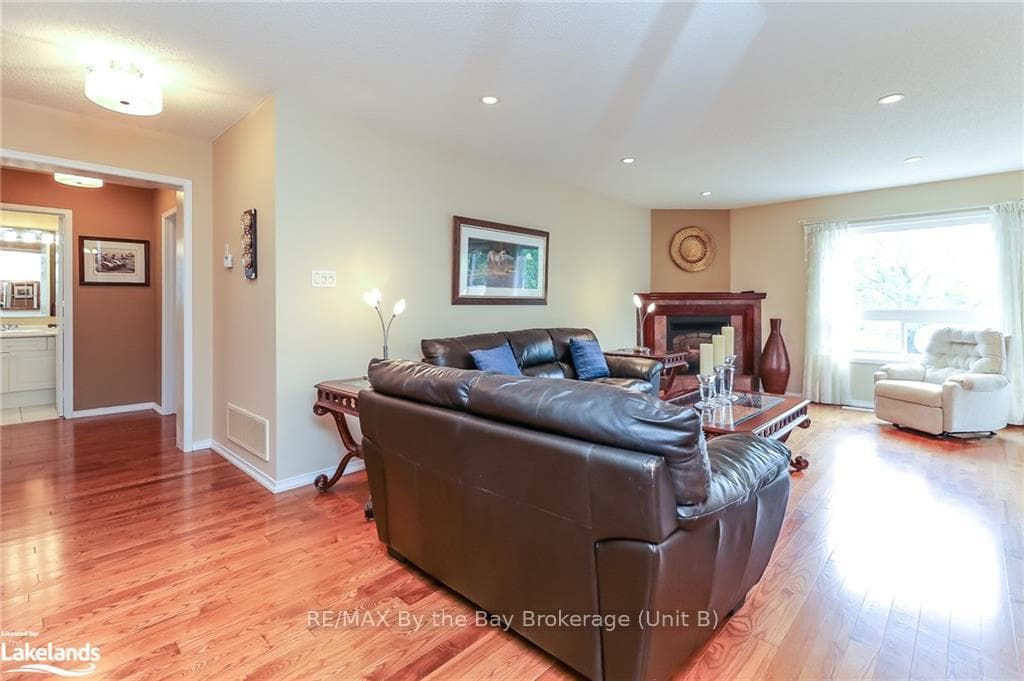 34 CRANBERRY Heights photo 13