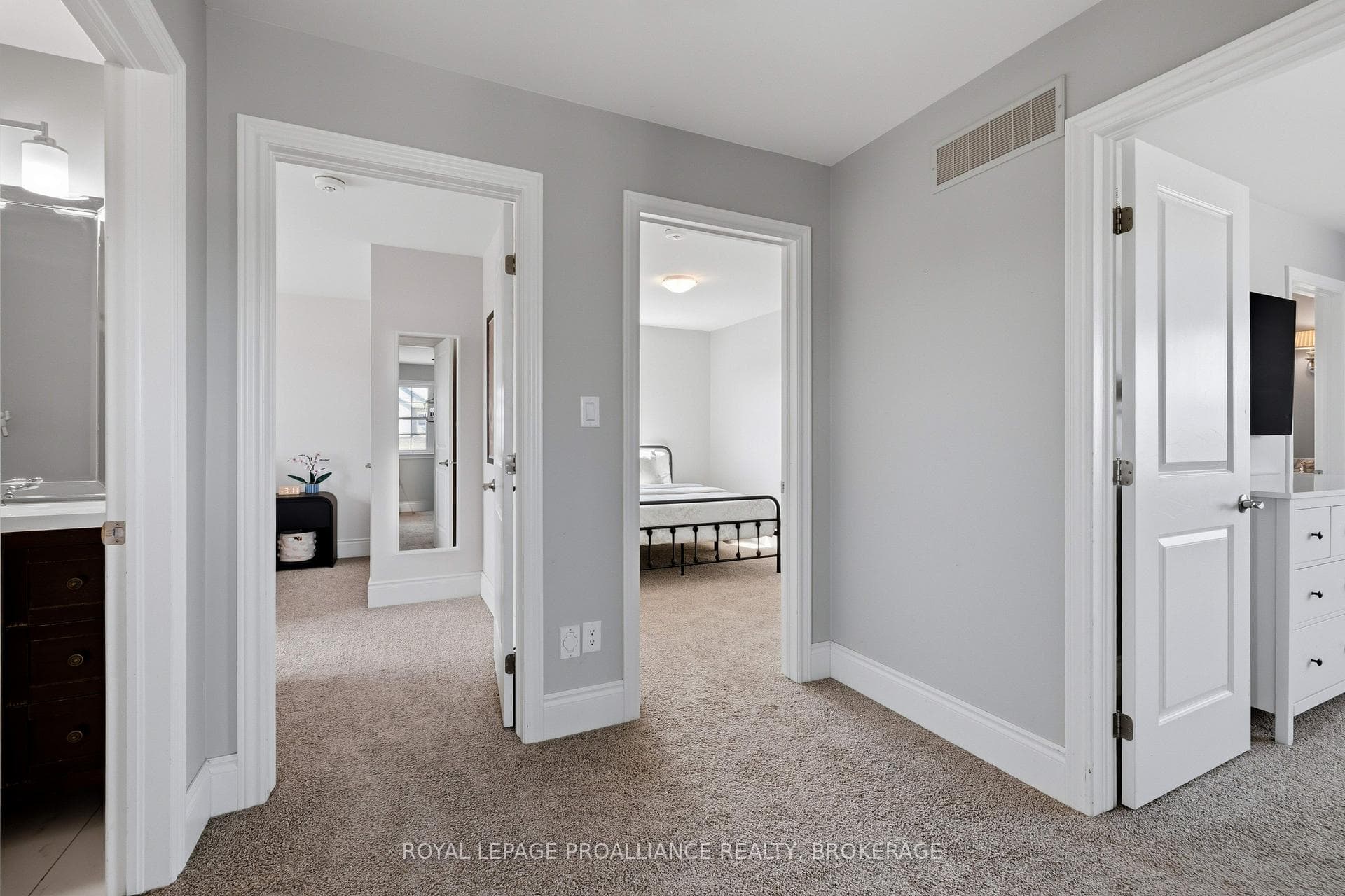1446 Evergreen Drive photo 21