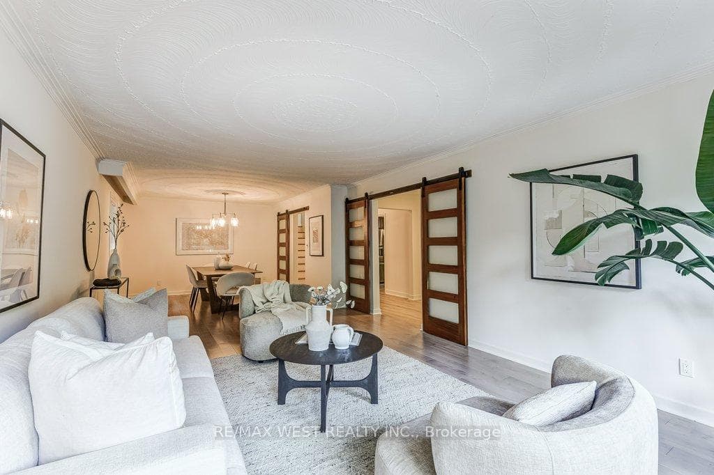 10 Sunnylea Avenue photo 5