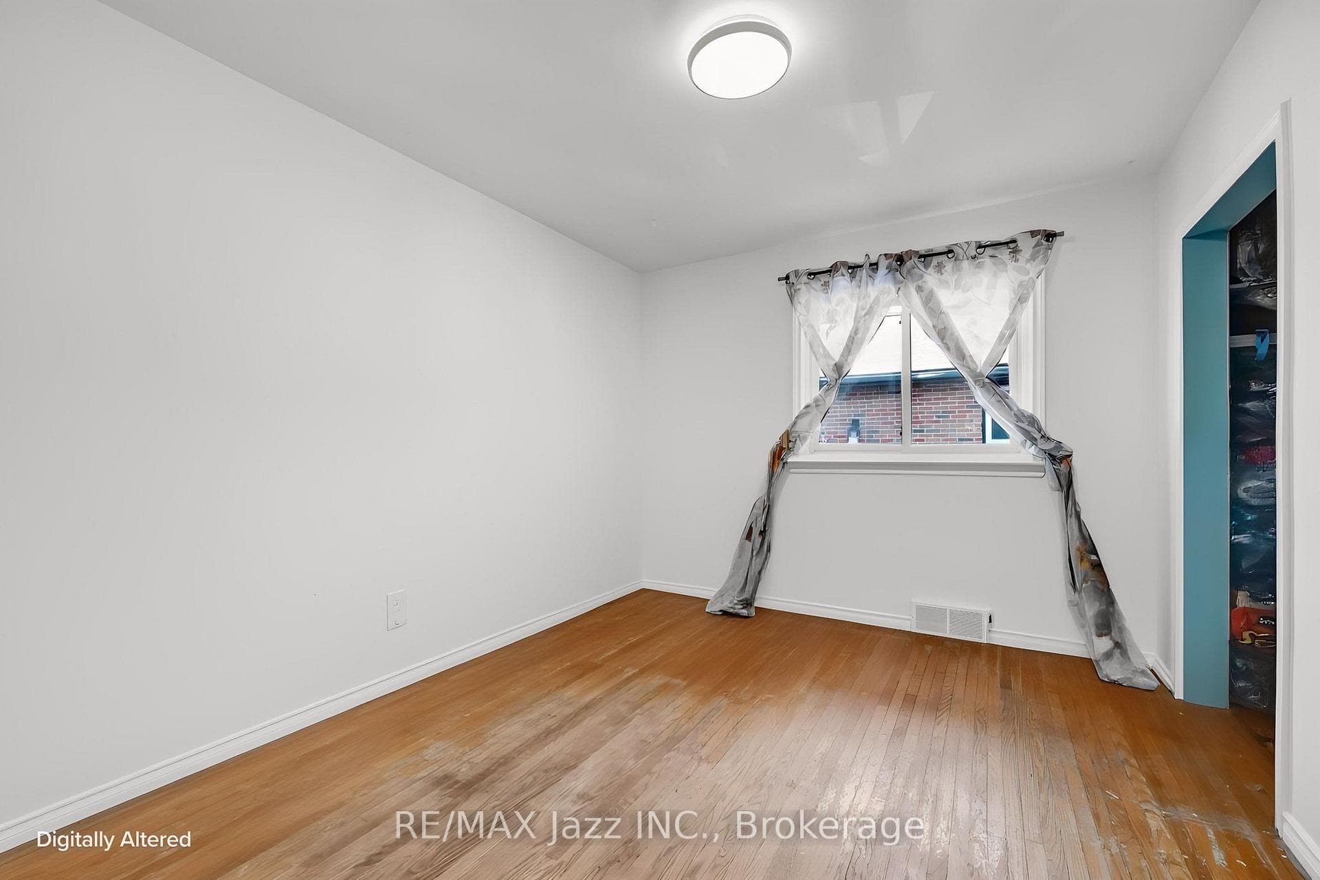 217 Annis Street photo 16