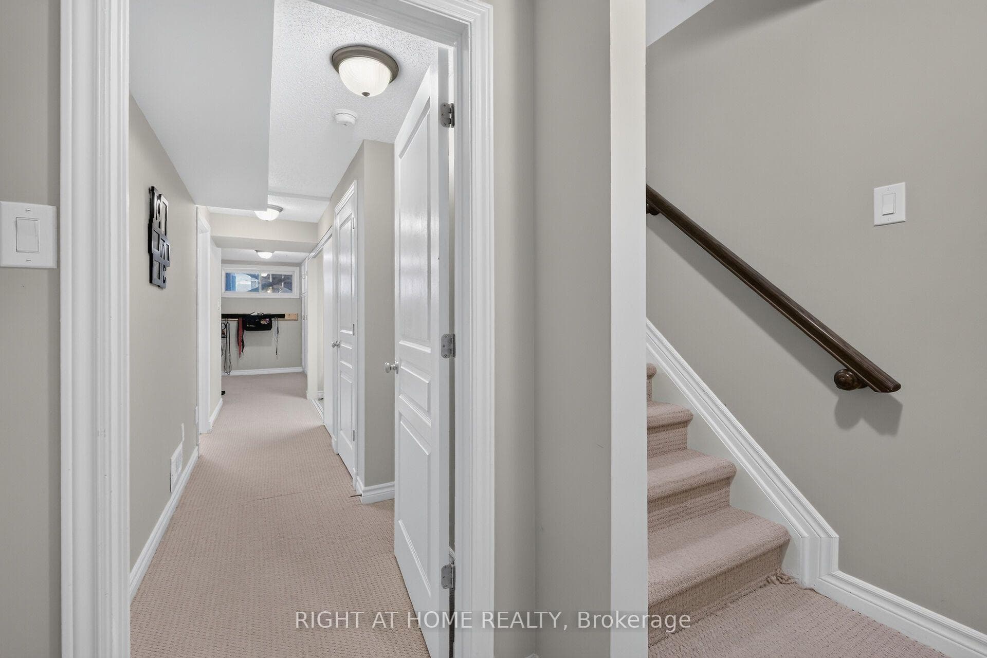 207 Mareth Way photo 34