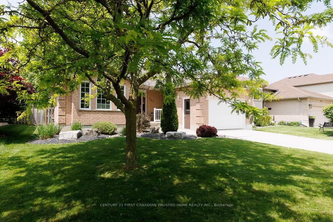 581 Harris Circle photo 3